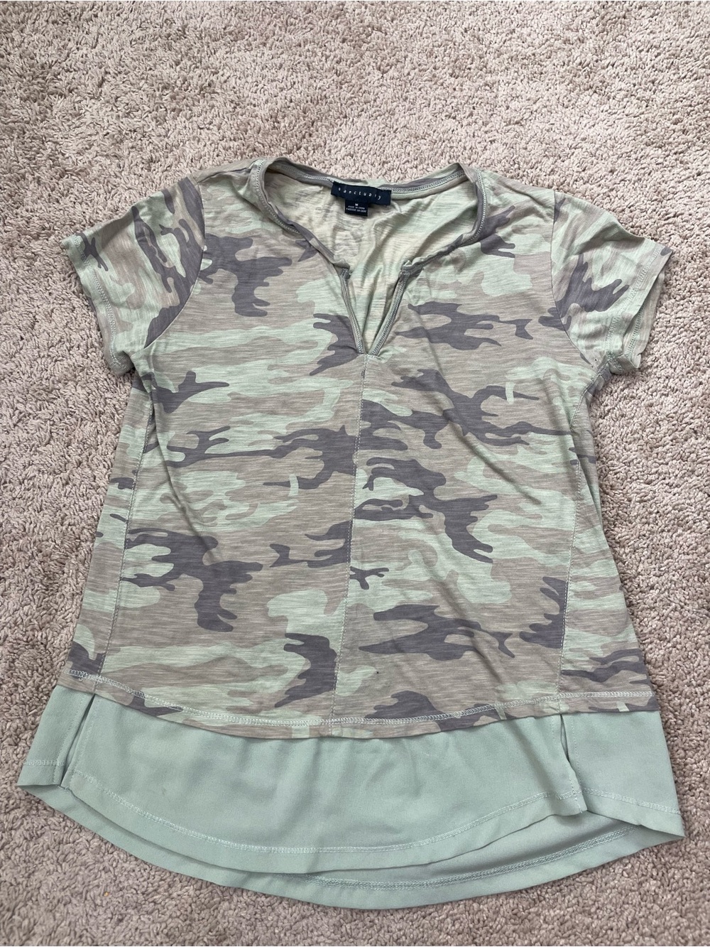 Sanctuary Women's Short Sleeve Camo Tee in Sage and Olive‎